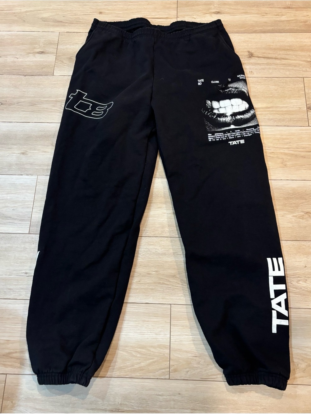 Tate McRae Merch Black Thick Cotton Soft Sweatpants 2XL XXL T8 Lips So Close